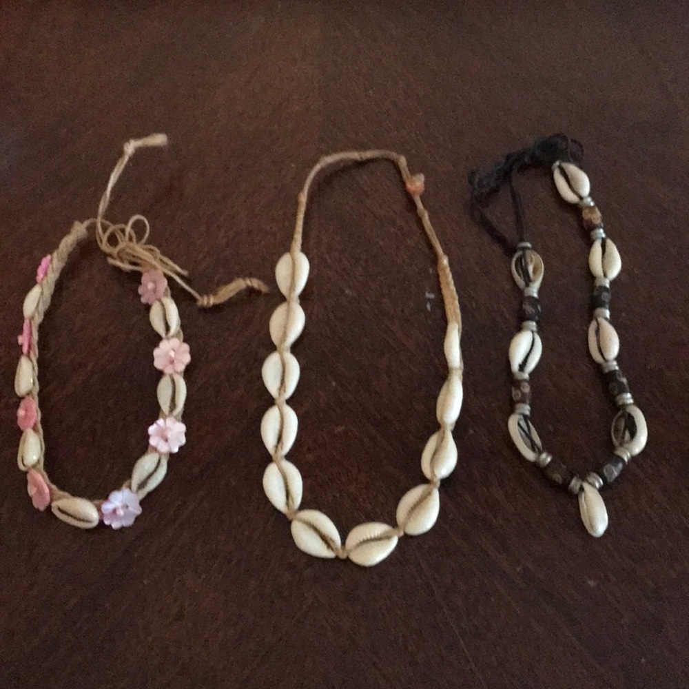 Bulk shell necklaces/chokers